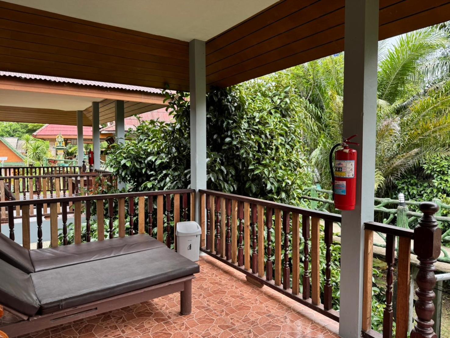 Khao Sok Jungle Huts Resort Khao Sok National Park Exterior foto
