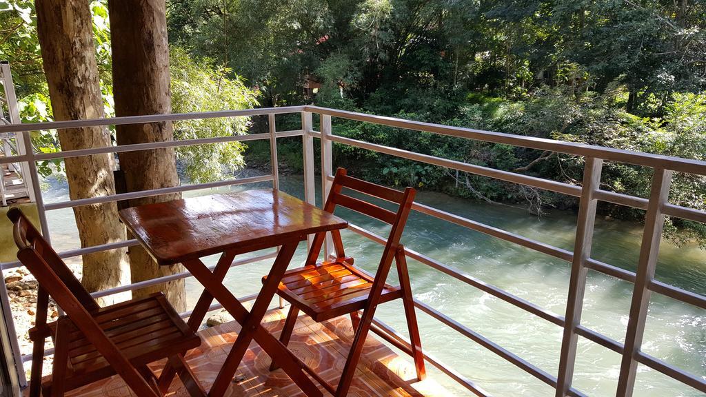 Khao Sok Jungle Huts Resort Khao Sok National Park Exterior foto