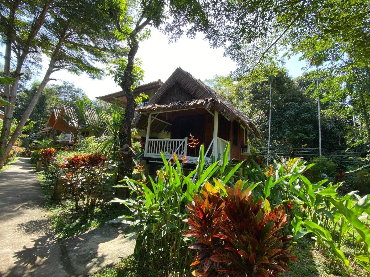 Khao Sok Jungle Huts Resort Khao Sok National Park Exterior foto
